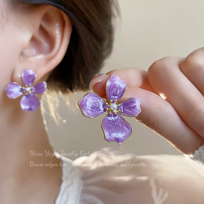 French-style, Delicate, And Dreamy Purple Floral Drop Earrings, Adorned With Pearls, Creating A Fresh And Elegant Look, Perfect For Everyday Wear And For Young Women