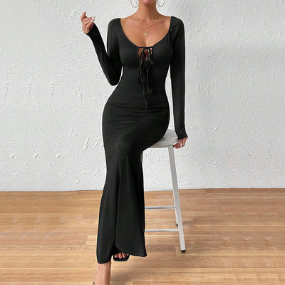 Lace up large U-neck slim fit long sleeved buttocks wrapped long style elegant dress